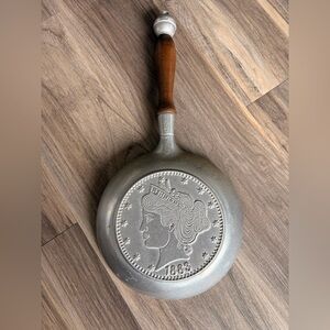 WILTON ARMETALE SKILLET LIBERTY HEAD NICKEL 1883 WOODEN HANDLE USA FRYING PAN